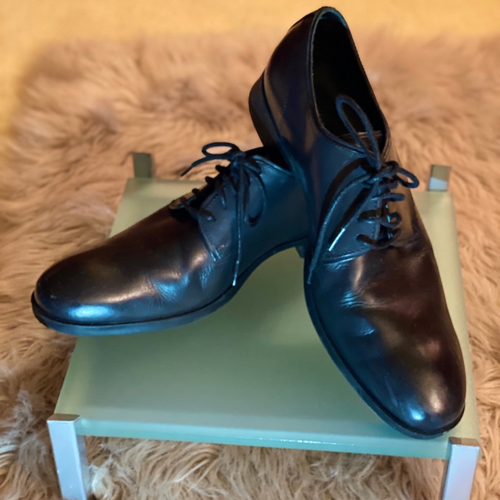 Cole Haan Black Leather Lace-ups Derby